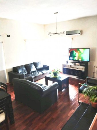 CASA 5 DOR 3 BAÑOS COCHERA DOBLE  PILE GYM GAS NAT.