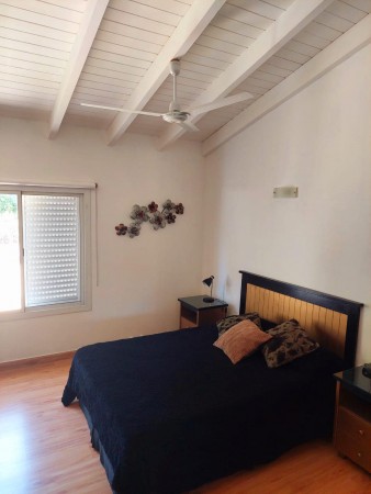 CASA DE CATEGORIA COSTA AZUL
