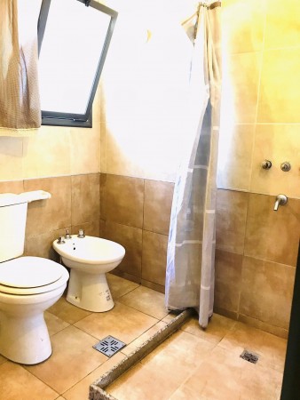 DUPLEX DE 2 DOR COCHERA PATIO GAS NATURAL SIN EXPENSAS