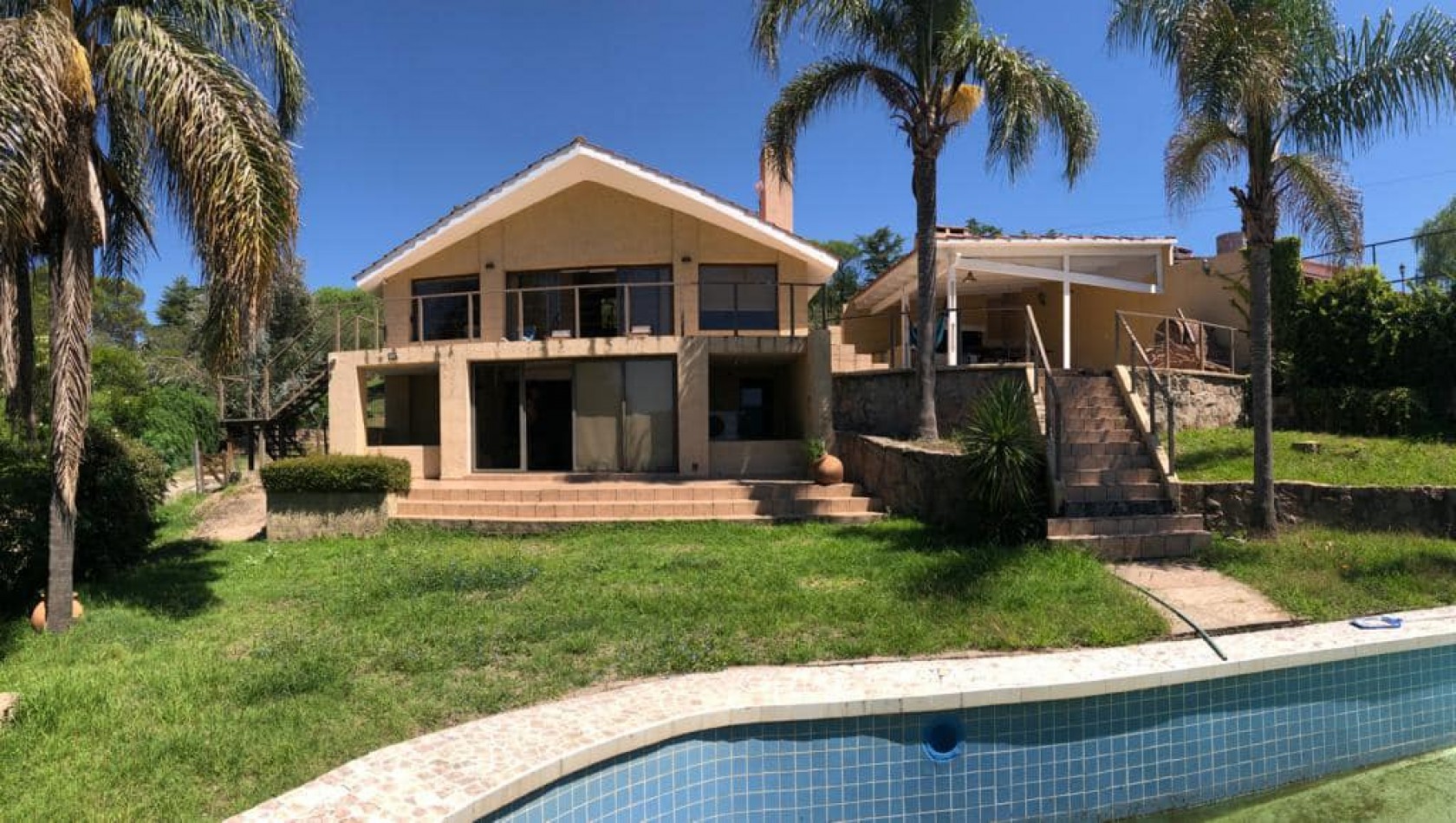 CASA BAJADA AL LAGO