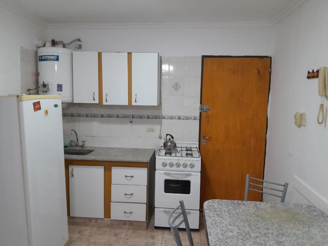 DEPARTAMENTO AMOBLADO 1 PISO NUEVO CENTRICO
