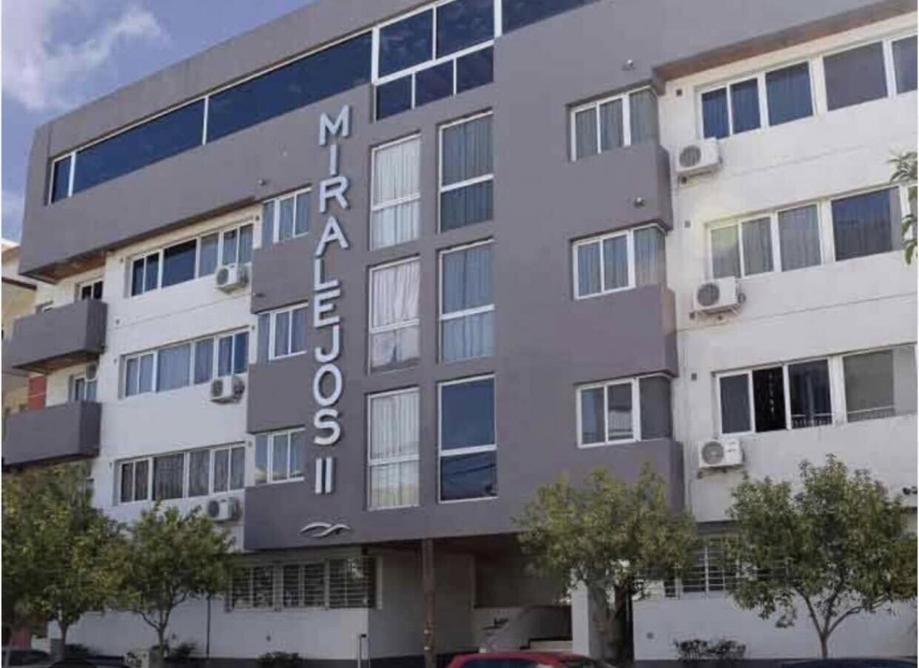 DEPARTAMENTO MIRALEJOS  2 