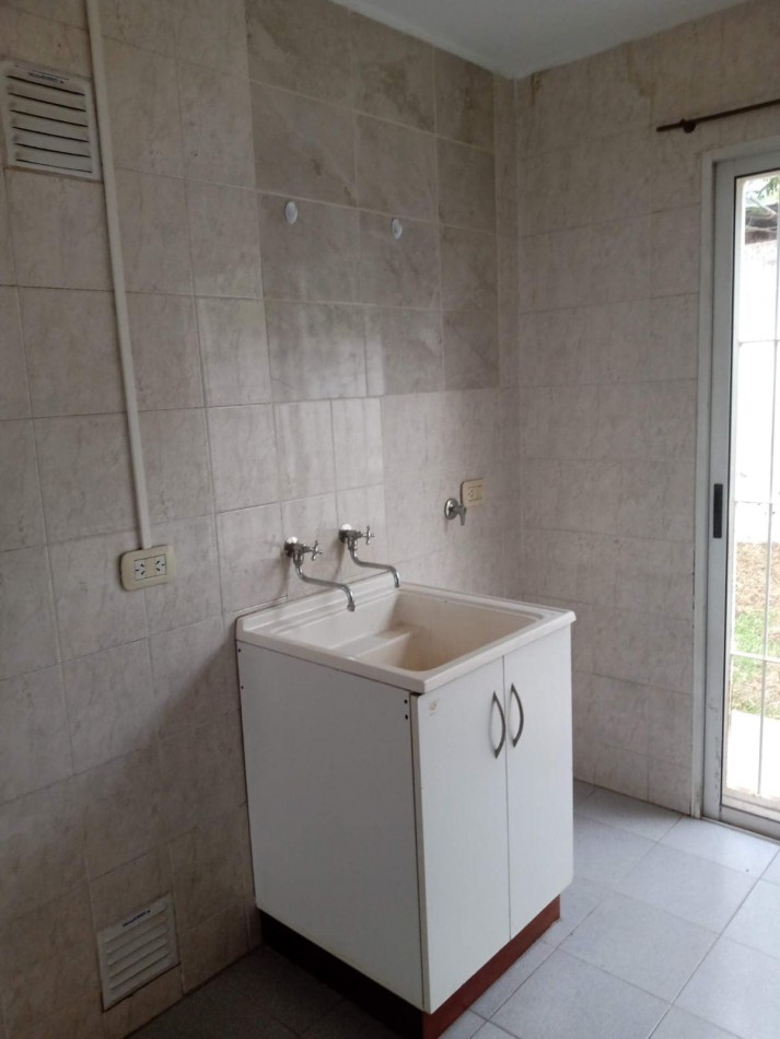 DEPARTAMENTO 2 DOR 1 BAÑO COCHERA PATIO PILE