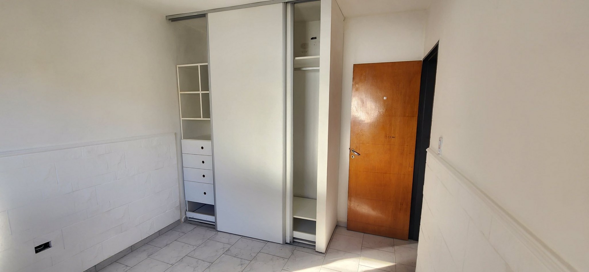 CASA NUEVA CON PATIO 