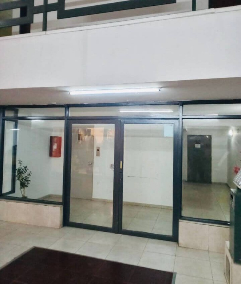 DEPARTAMENTO EN GALERIA PLENO CENTRO