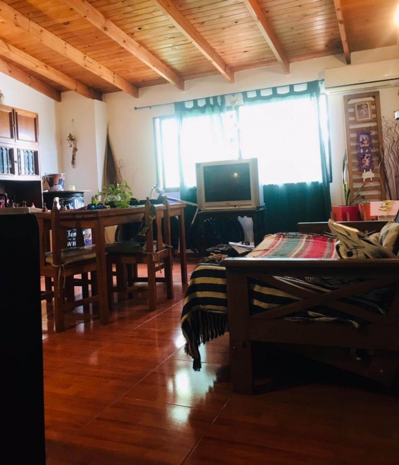 Departamneto con cochera y gas natural calle Jose Ingenieros