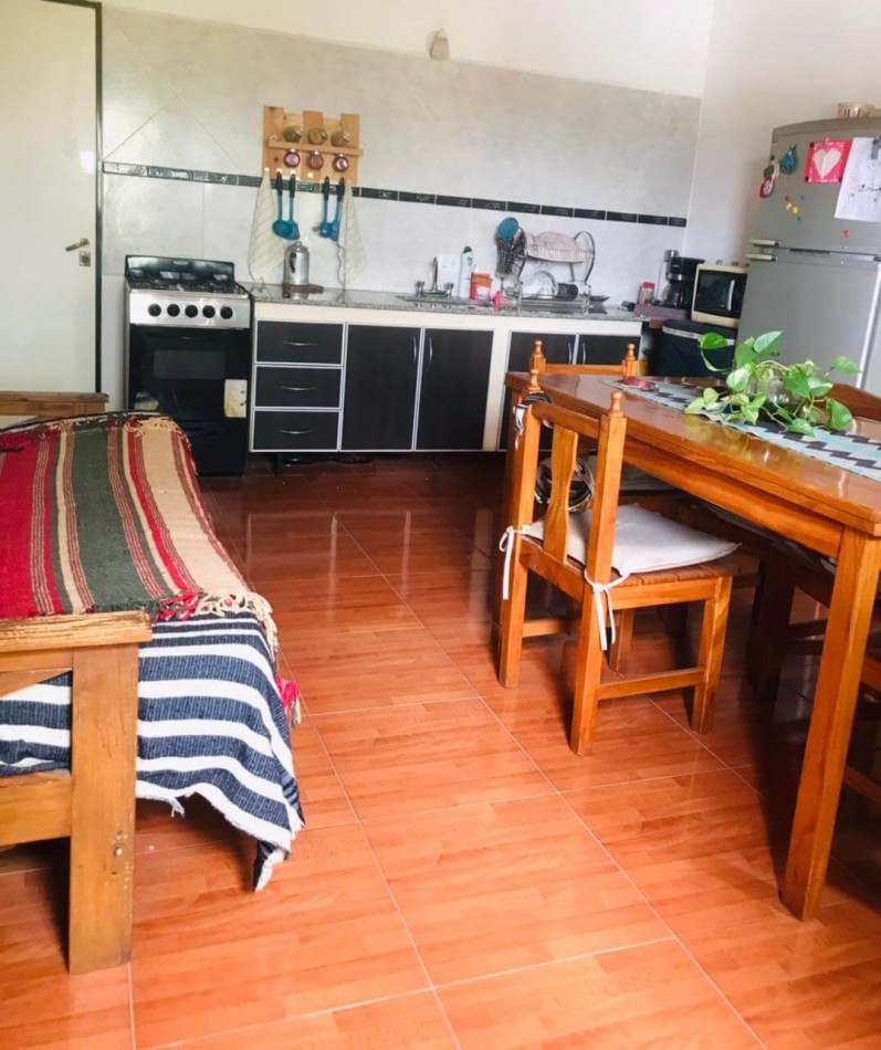 Departamneto con cochera y gas natural calle Jose Ingenieros