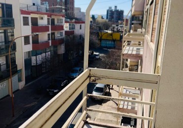 DEPARTAMENTO CON BALCON A LA CALLE DE  DOS DOR Y COCHERA 